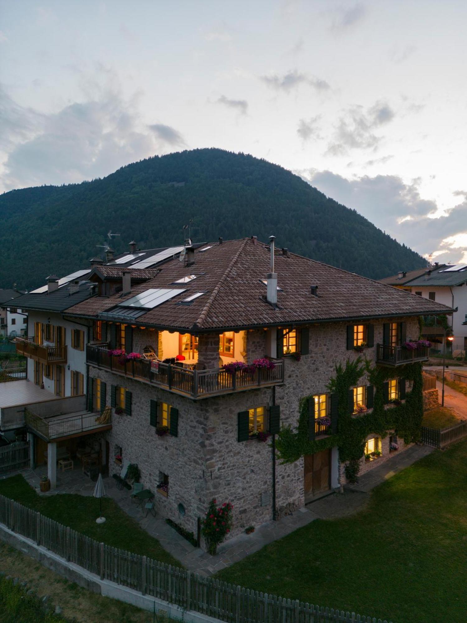 B&B Le Molinare Home Relax Varda Екстериор снимка